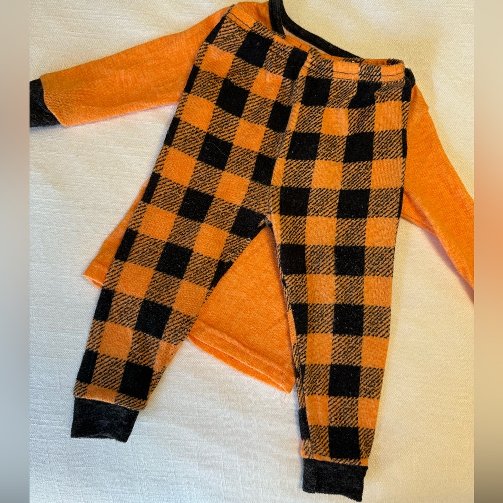 Trick or Treat Sleep | Halloween Jack O Lantern Pajama Set | 12 months - Picture 4 of 7